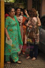Salma Khan at Chillar Party screening in Ketnav, Bandra, Mumbai on 6th July 2011 (6).JPG
